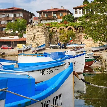 Paradiso 'в' 402 Private Nessebar